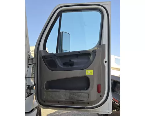 FREIGHTLINER CASCADIA Door Assembly, Front