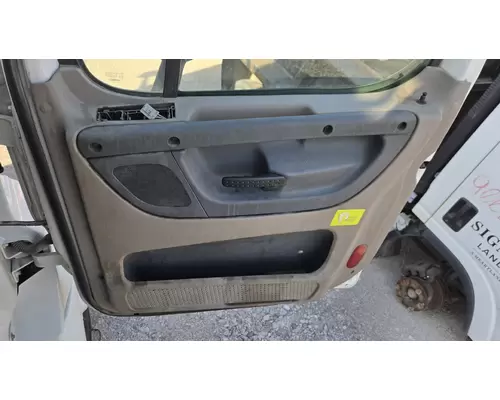 FREIGHTLINER CASCADIA Door Assembly, Front