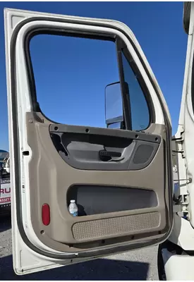 FREIGHTLINER CASCADIA Door Assembly, Front