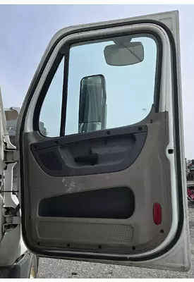 FREIGHTLINER CASCADIA Door Assembly, Front