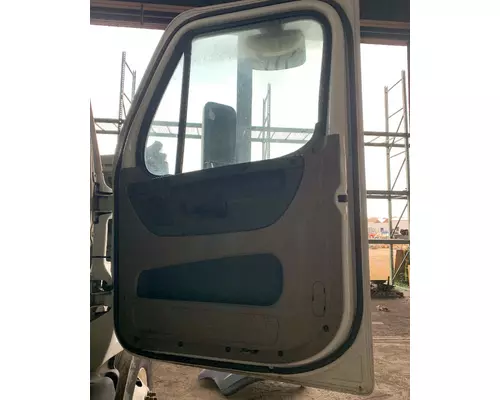 FREIGHTLINER CASCADIA Door Assembly, Front