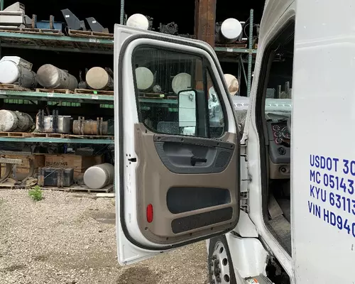 FREIGHTLINER CASCADIA Door Assembly, Front