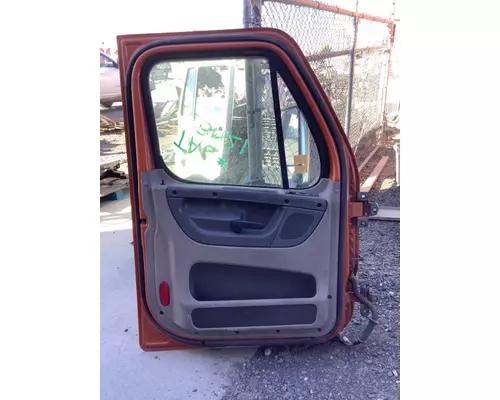 FREIGHTLINER CASCADIA Door Assembly, Front