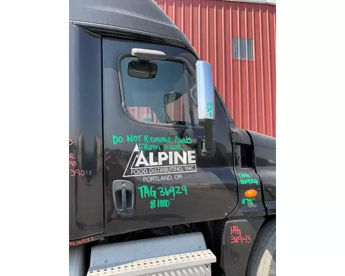 FREIGHTLINER CASCADIA Door Assembly, Front
