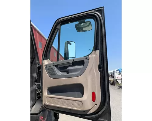 FREIGHTLINER CASCADIA Door Assembly, Front