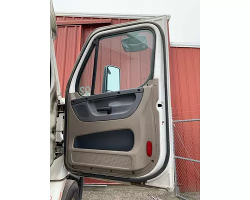FREIGHTLINER CASCADIA Door Assembly, Front