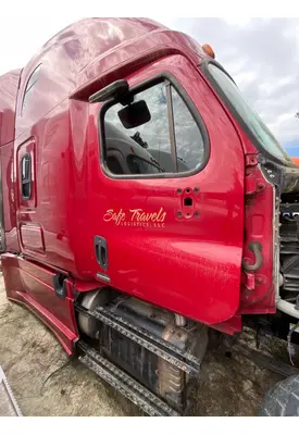 FREIGHTLINER CASCADIA Door Assembly, Front