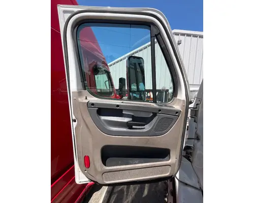 FREIGHTLINER CASCADIA Door Assembly, Front