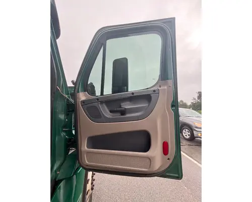 FREIGHTLINER CASCADIA Door Assembly, Front