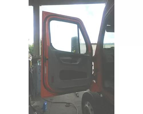 FREIGHTLINER CASCADIA Door Assembly, Front