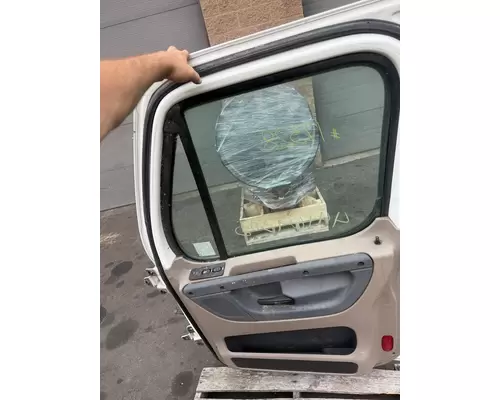 FREIGHTLINER CASCADIA Door Assembly, Front