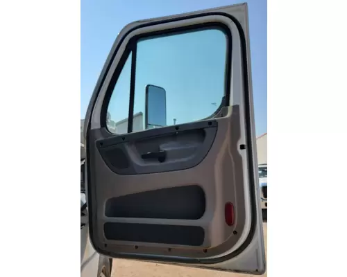 FREIGHTLINER CASCADIA Door Assembly, Front