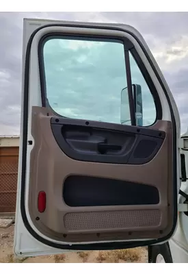 FREIGHTLINER CASCADIA Door Assembly, Front