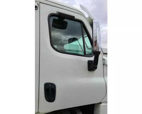 FREIGHTLINER CASCADIA Door Assembly, Front