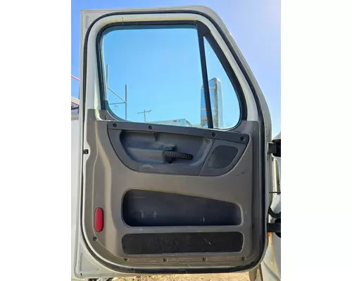 FREIGHTLINER CASCADIA Door Assembly, Front