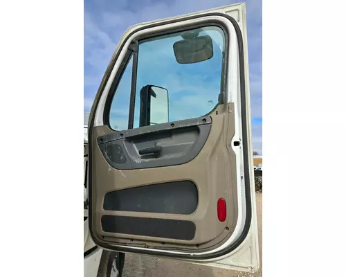 FREIGHTLINER CASCADIA Door Assembly, Front