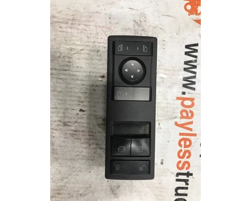 FREIGHTLINER CASCADIA Door Assembly, Front