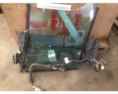 FREIGHTLINER CASCADIA Door Assembly, Front