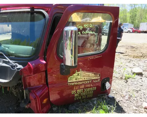 FREIGHTLINER CASCADIA Door Assembly, Front