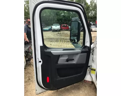 FREIGHTLINER CASCADIA Door Assembly, Front