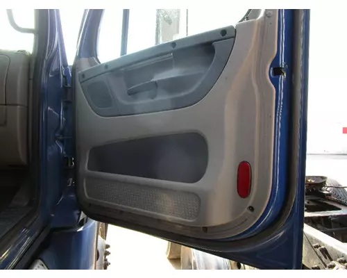 FREIGHTLINER CASCADIA Door Assembly, Front