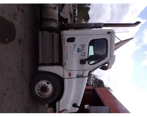 FREIGHTLINER CASCADIA Door Assembly, Front