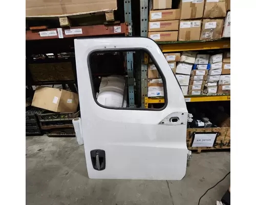 FREIGHTLINER CASCADIA Door Assembly, Front