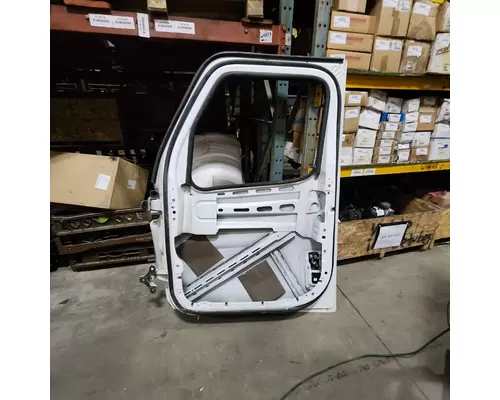 FREIGHTLINER CASCADIA Door Assembly, Front