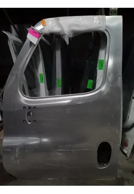 FREIGHTLINER CASCADIA Door Assembly, Front