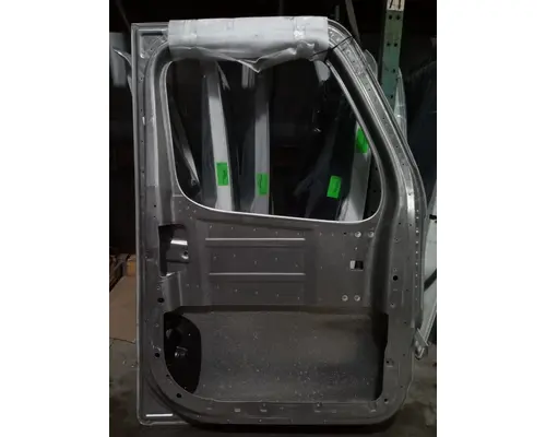 FREIGHTLINER CASCADIA Door Assembly, Front
