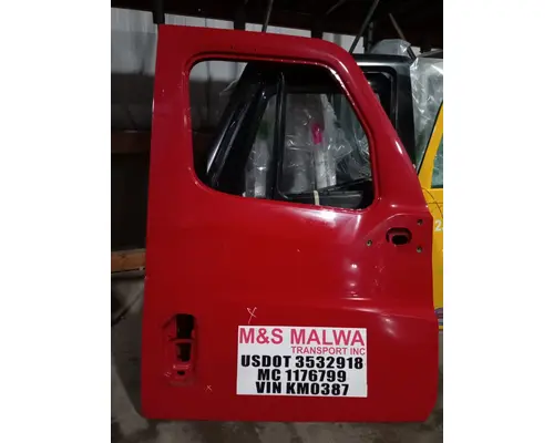 FREIGHTLINER CASCADIA Door Assembly, Front