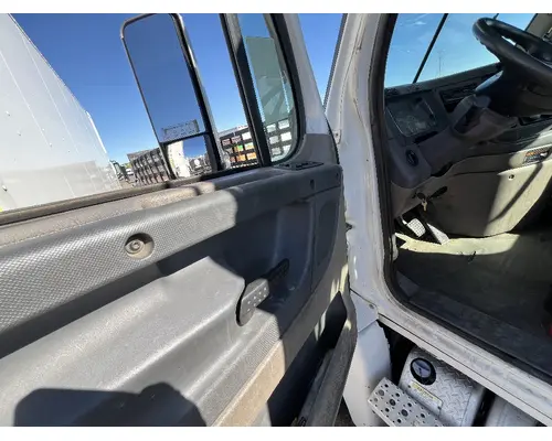 FREIGHTLINER CASCADIA Door Assembly, Front