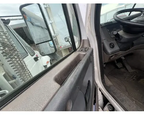 FREIGHTLINER CASCADIA Door Assembly, Front