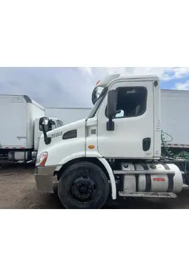 FREIGHTLINER CASCADIA Door Assembly, Front