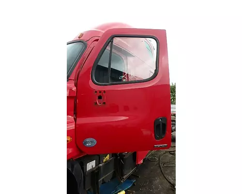 FREIGHTLINER CASCADIA Door Assembly, Front