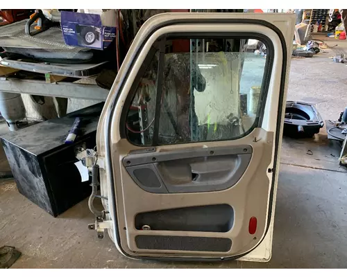 FREIGHTLINER CASCADIA Door Assembly, Front