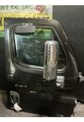 FREIGHTLINER CASCADIA Door Assembly, Front