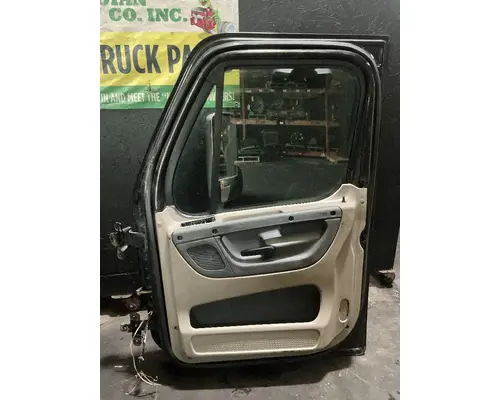 FREIGHTLINER CASCADIA Door Assembly, Front