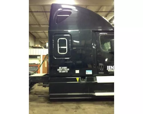 FREIGHTLINER CASCADIA Door Assembly, Front