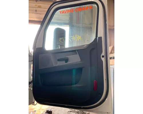 FREIGHTLINER CASCADIA Door Assembly, Front