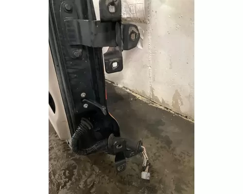 FREIGHTLINER CASCADIA Door Assembly, Front