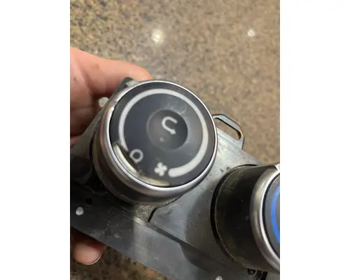 FREIGHTLINER CASCADIA ECM (HVAC)climate control