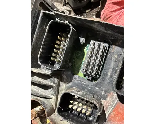 FREIGHTLINER CASCADIA ECM