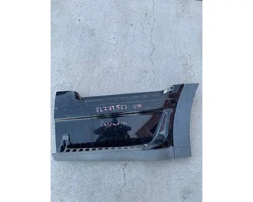 FREIGHTLINER CASCADIA FAIRING