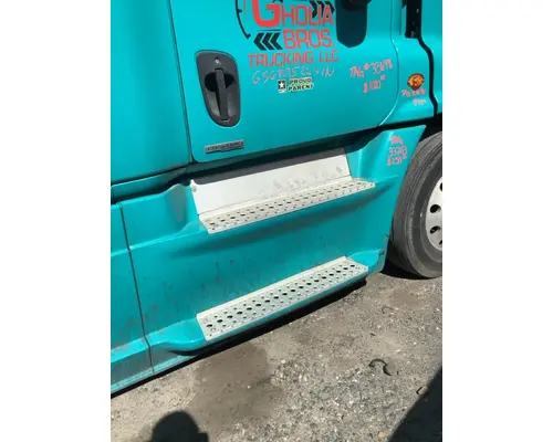 FREIGHTLINER CASCADIA FAIRING