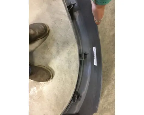 FREIGHTLINER CASCADIA FENDER EXTENSION