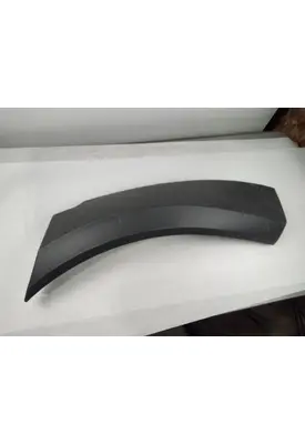 FREIGHTLINER CASCADIA FENDER EXTENSION