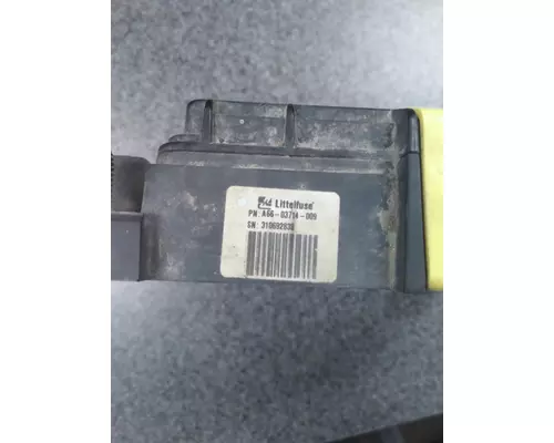 FREIGHTLINER CASCADIA FUSE BOX