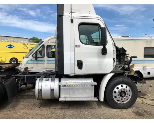 FREIGHTLINER CASCADIA Fender Extension