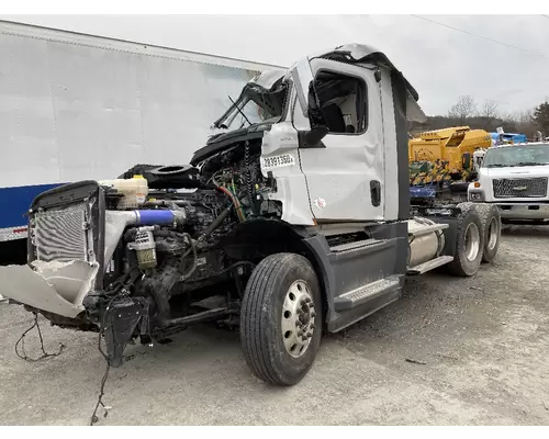 FREIGHTLINER CASCADIA Fender Extension